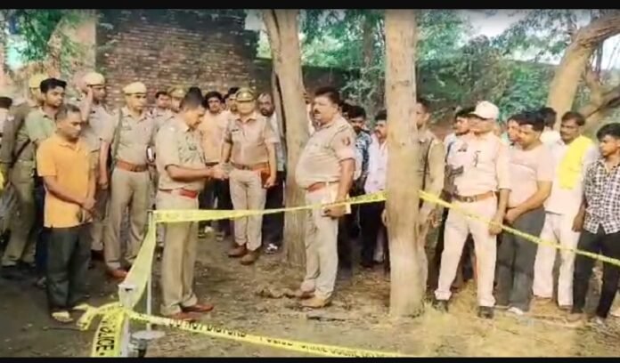 Five of family murdered in Uttar Pradesh