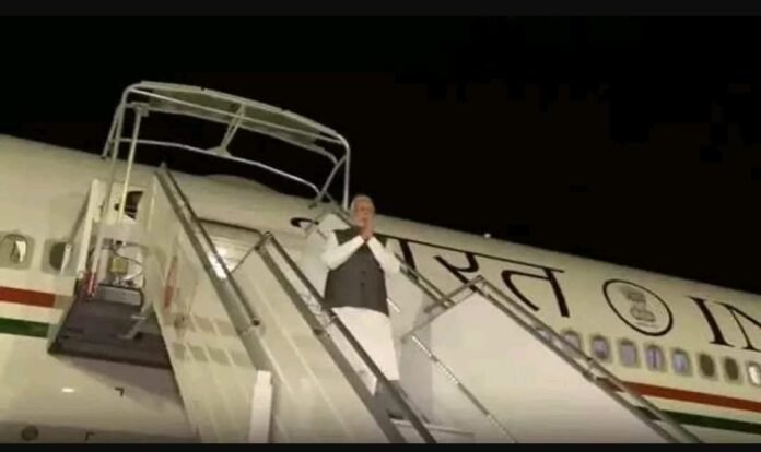 PM Modi leaves for UAE