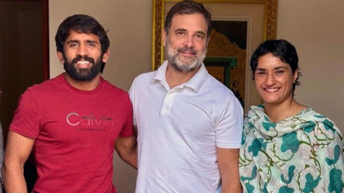 rahul gandhi meets with vinesh phogat & bajrang punia