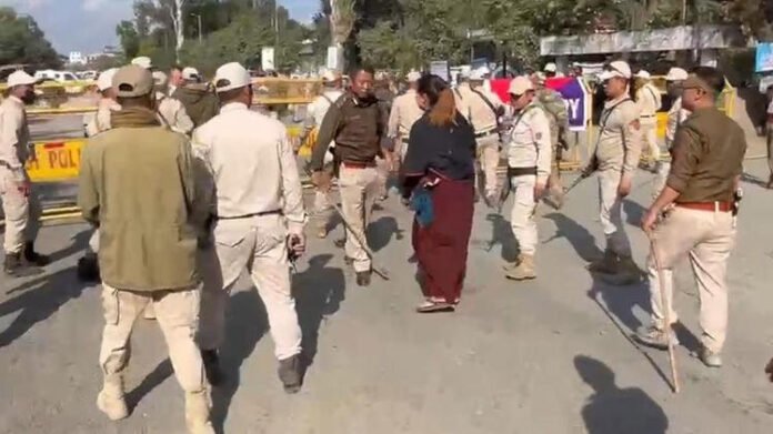 Manipur police probes assault on senior officer during protest