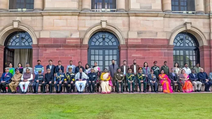 President Murmu inaugurates gallery of Param Vir Chakra awardees