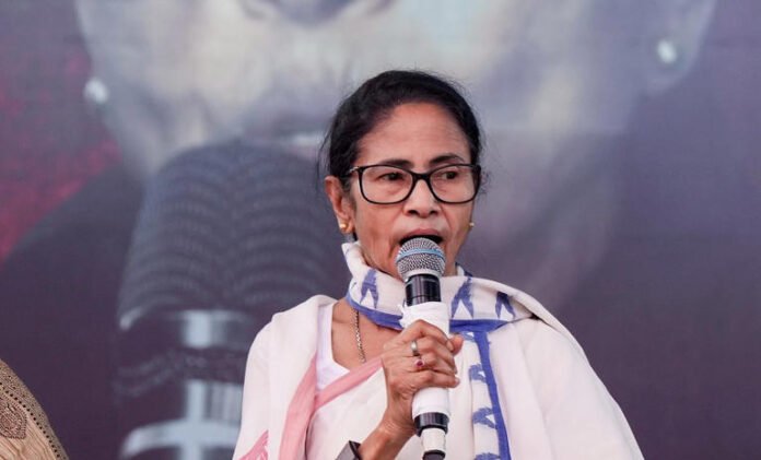 Mamata returns to her favourite sit-in spot for another dharna, is a battle royale assured?