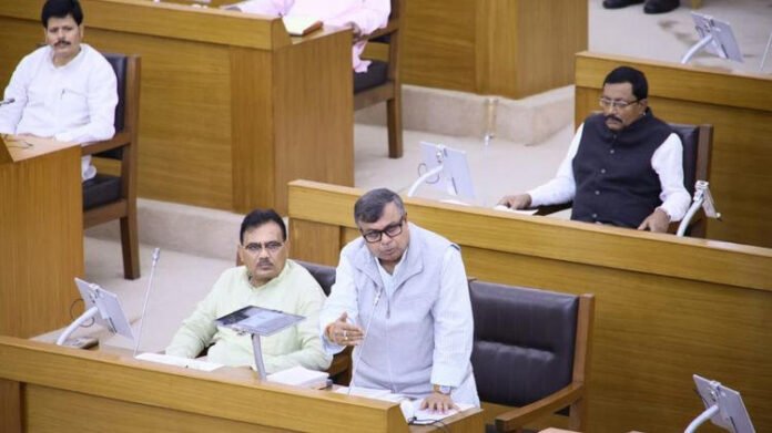 Tripura minister Ratan Lal Nath urges women to expose opponents of 131st Amendment Bill
