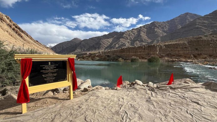 AA24epqU Mesmerising visuals from Leh as Ladakh LG inaugurates India’s first rock check dam