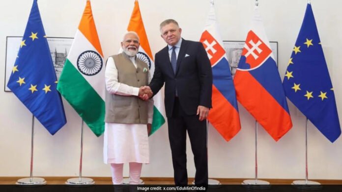 AA25KwqW India, Slovakia Deepen Ties In Higher Education, Research, And AI After Prime Minister Modi Meets Fico
