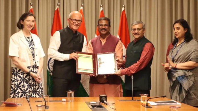 AA25cpup dharmendra pradhan hands approval letters to 3 foreign universities to set up campuses in india