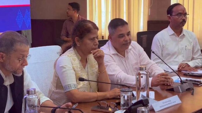 AA25hl45 Assam minister Ajanta Neog reviews development projects at Kamrup DDC meeting, emphasises transparency and timely execution