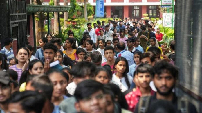 AA262GYj Over 1.85 lakh students secure free UG admissions in Assam: Himanta Biswa Sarma