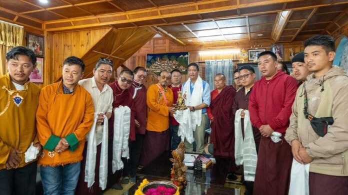 Arunachal CM meets Pangchen Ding Groh representatives, lauds community's Buddhist values
