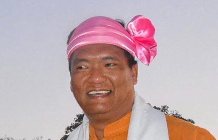BB1hqxzp Arunachal: BJP backs Khandu amid CBI probe, rejects resignation rumours