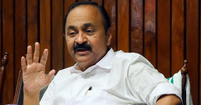 AA25hcx4 Tata and Kerala in talks for ₹10,000 cr investment in shipbuilding; state to provide land