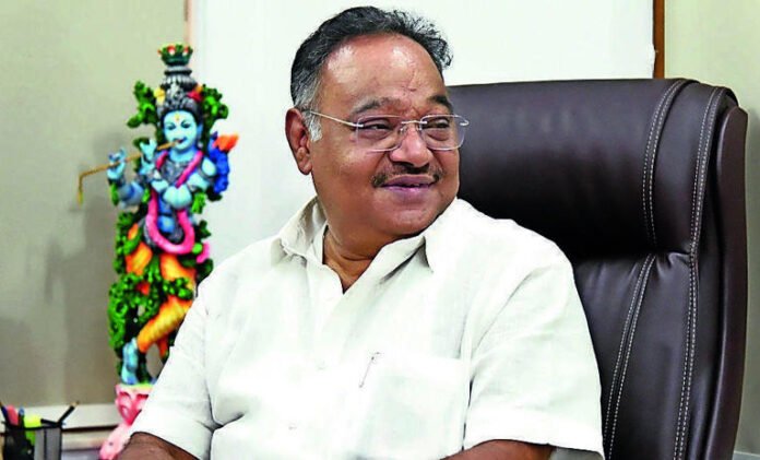 West Bengal Invites Aditya Birla Group to Invest After Decades Away
