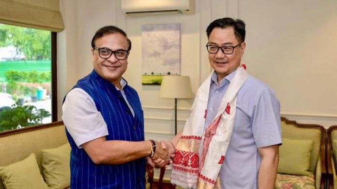 AA273WAx Assam CM, Kiren Rijiju discuss flood rehabilitation and recovery efforts in Delhi