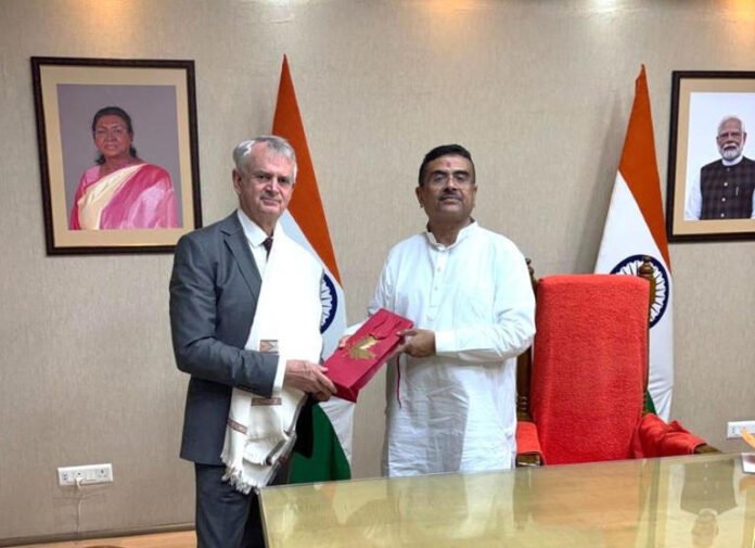 AA27c8Tz west bengal and canada CM
