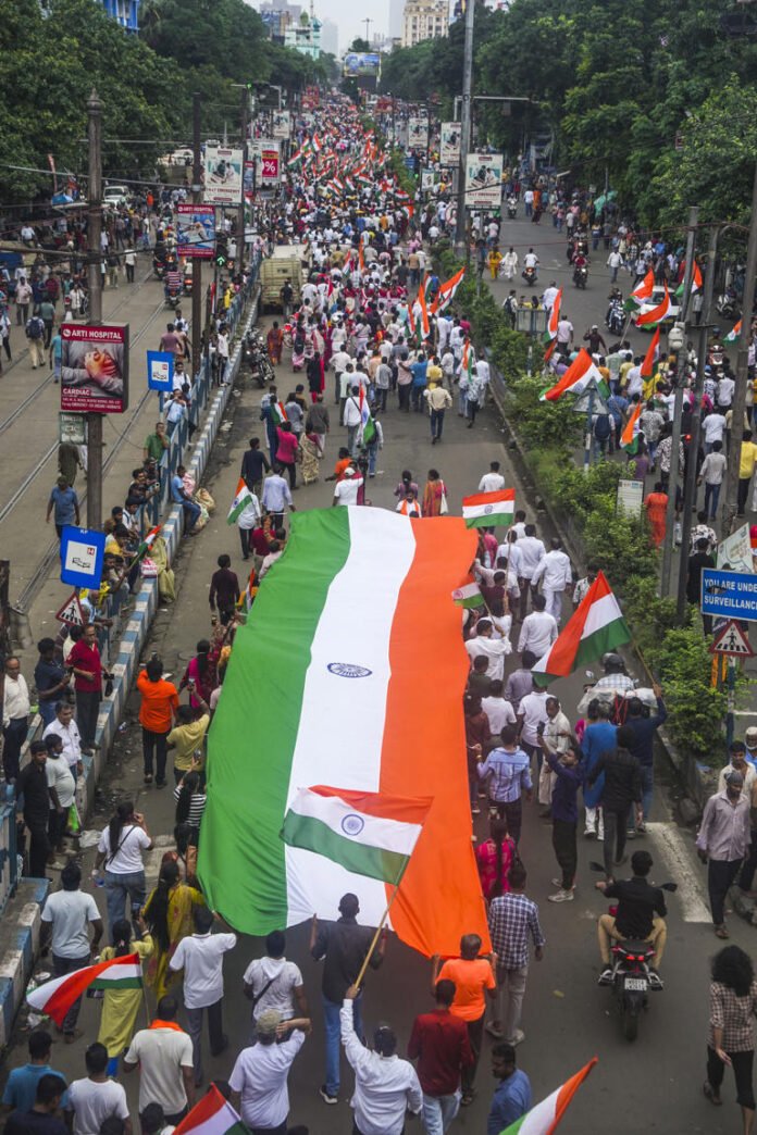 AA28Mqhz BJP holds twin rallies in Kolkata against violence during Left-backed NEET protest