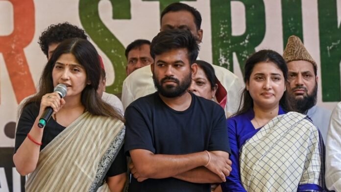 ‘bjp can be defeated’: dimple yadav calls cjp protest ‘sanjivani booti’