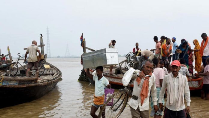 Amit Shah speaks to Bihar CM over flood threat, assures Centre's help