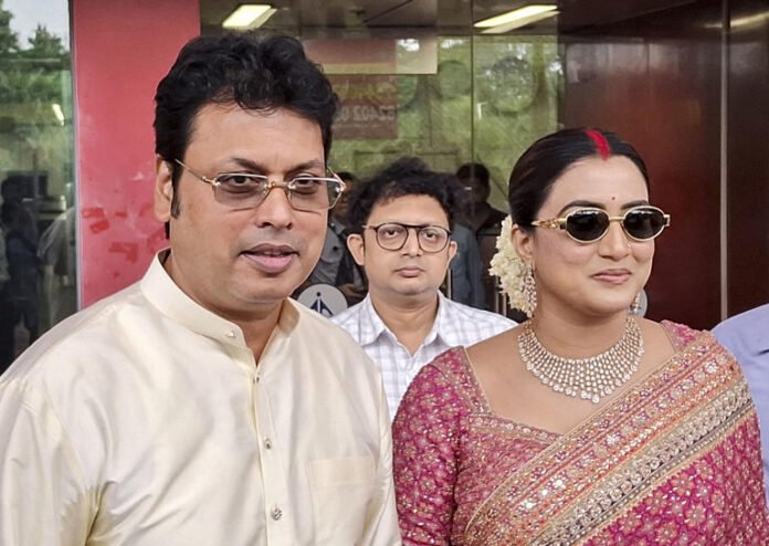 AA2ahs9T Tripura CM Saha congratulates Biplab Deb on appointment as BJP national general secretary