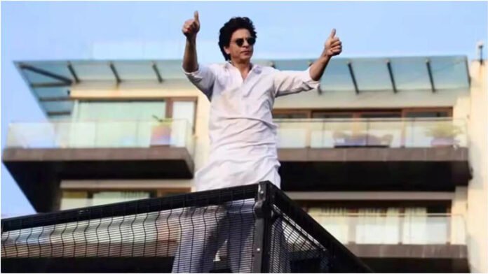 AA2am30y Shah Rukh Khan's Mannat sees two snakes in the property's lawn; one rescued other still missing - Report