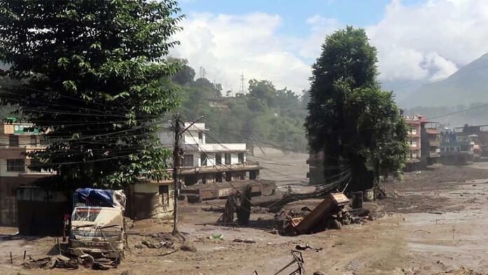 AA2b1c4N Nepal Flood Disaster: Indian Helplines Activated; 157 Dead, 400 Missing