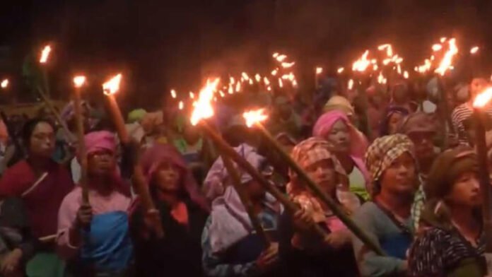 Manipur: Meira Paibi activists hold torch rally for NRC before census