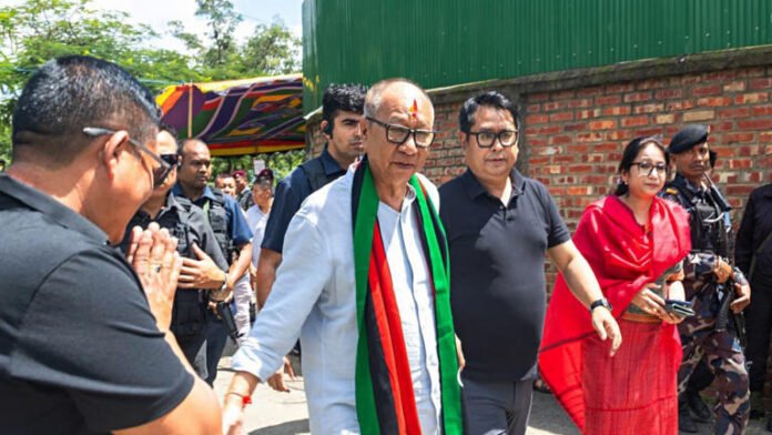 AA2blffB Manipur CM asks CSOs to avoid bandhs, cites impact on the poor