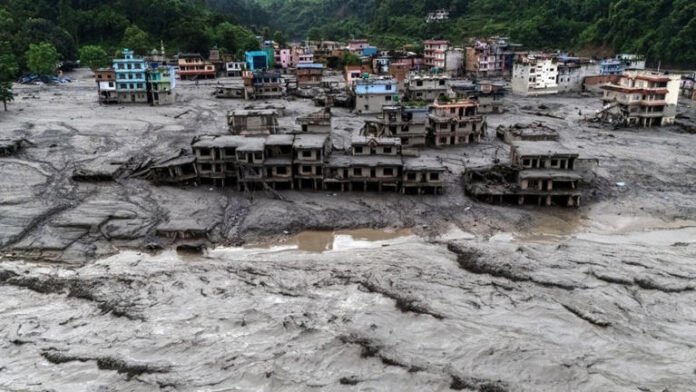 AA2bnS7T 5 Nepal flood victims' bodies found in Gandak river in UP handed over to cops