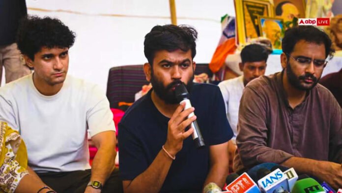 Complaint filed against Abhijeet Dipke, three others