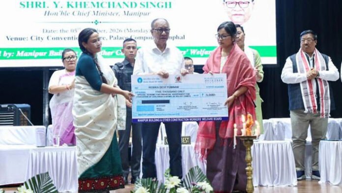 AA2dB8dT Manipur CM Khemchand says government working to facilitate IDPs' return home