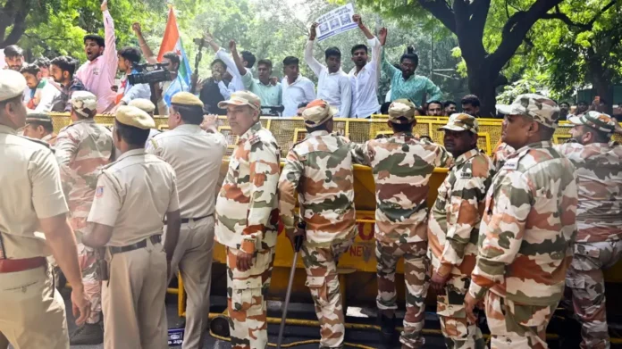 AA2dtSUc Jantar Mantar protest against CEC Gyanesh Kumar triggers 3 FIRs as Election Commission row escalates