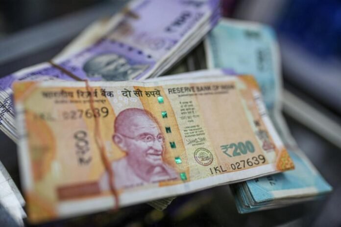 Rupee Hits All-Time Low of 84.89 Against US Dollar